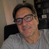 Mauricio A.
